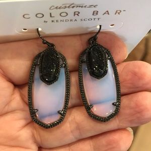 Kendra Scott GM Emmy Earrings